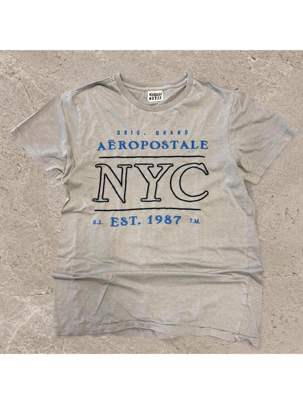 Absolutely, beautiful vintage embroidered cotton, Y2K, Aeropostale tee